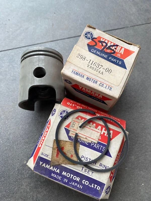 YAMAHA U7E V75 PISTON RING O/S 0.75 SET NOS 298-11637-00 , 298-11610-30 - Image 1 of 4