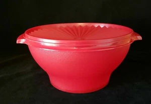Tupperware Servier große Salatschüssel 17 Tassen/4 Liter - rot - Bild 1 von 3