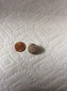 ANTIGUA COSTURA - BOTÓN DE VIDRIO ELEVADO ESCÉNICO - CASAS EDIFICIOS ÁRBOLES - Imagen 1 de 12