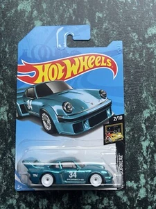2017 Hot Wheels PORSCHE 934.5 Super Treasure Hunt with Protector *RARE* - Picture 1 of 8
