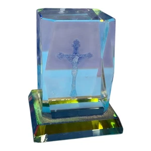 VTG Jesus on Cross 3D Crystal Glass Laser Etched Holographic Paperweight - Picture 1 of 5