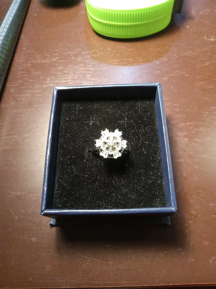 Anel giratório tom prata, tamanho 8,5 ajustável. - Imagem 1 de 4