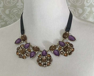 Collar llamativo de piedras ámbar y púrpura cierre de cinta clásico Foto 1 de 4