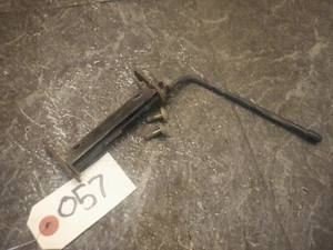 2001 ARCTIC CAT 250 4X4 SEAT LATCH CATCH 057 - Bild 1 von 2