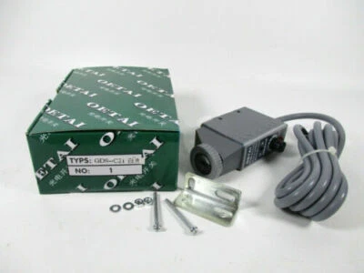 1PCS New For OETAI GDSC21W Color Mark Sensor GDS-C21W - Image 1 of 3