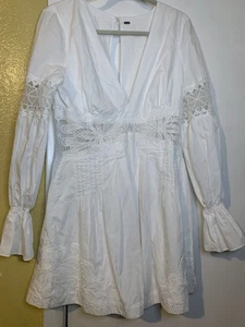 Free People Women's Mini White Dress Long Sleeves Sz 6 Laces Embroidery - Picture 1 of 5