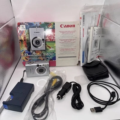 Canon PowerShot S400 Digital ELPH 4MP Camera  Memorie Cards Charger 2 Batteries - Image 1 of 4