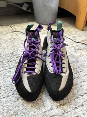 adidas 5.10 Five Ten Grandstone Climbing Shoes Black Purple Men's BC0866 Sz 9.5 - Image 1 of 4