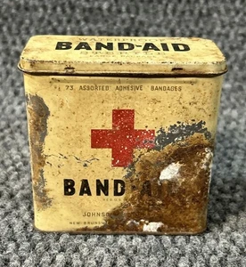 Vintage Metal Band-Aid Flip Top Tin Distressed 50s 60s 70s New Brunswick Johnson - Bild 1 von 11
