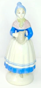 WAGNER & APEL #2017 GDR SALLING GERMANY PORCELAIN WOMAN FIGURINE - Picture 1 of 3