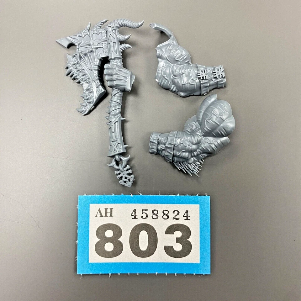 SKARBRAND AXE ARM LEFT BLOODTHIRSTER GREATER DAEMON KHORNE CHAOS WARHAMMER - Image 1 of 1