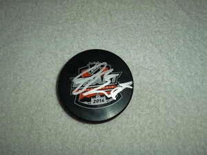 Sam Bennett Hand Signed 2014 NHL Draft Logo Puck NHL Autograph Calgary Flames - Picture 1 of 2