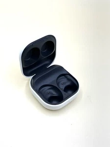 Oryginalny etui ładujące Samsung Galaxy Buds FE SM-R400N pudełko białe czarne - Zdjęcie 1 z 2