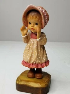 SARAH KAY Wood Carved Figure "I've Got A Secret" 4 3/4" Tall ANRI - Picture 1 of 12