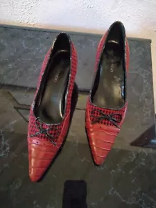 Newport News Red Shoes - Picture 1 of 6