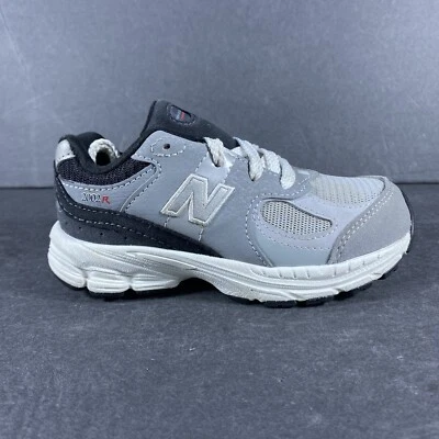 NEW BALANCE 2002R малыш обувь IC2002SG детей - Sz 10 M - Изображение 1 из 4