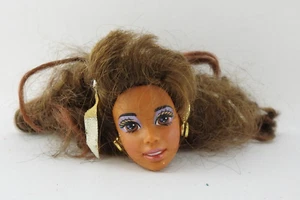 Barbie vintage afroamericana Asha Shani Christie anni 90 testa di ricambio - Foto 1 di 10