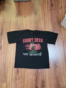 Lifestyle Classics T Shirt Mens M Pullover Crew Neck Shoot Deer Graphic Black - Picture 1 of 3