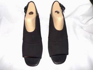 Donald Pliner Women's Vero Cuoio Black Sandal 10M - Picture 1 of 8