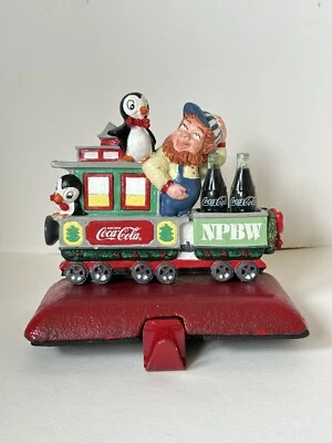 De Colección Coca-Cola Hierro Fundido Navidad Medias Soporte Elfo y Pingüino Tren Foto 1 de 4
