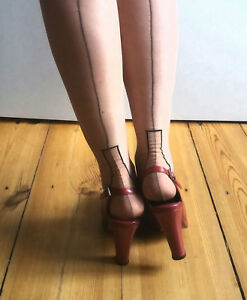 Vintage 1950s black seamed nylon stocking 9,5 black keyhole pink heel 39 UK5