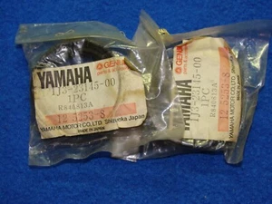 Par de sellos de horquilla delantera originales Yamaha (2) parte #1J3-23145-00 - Imagen 1 de 6