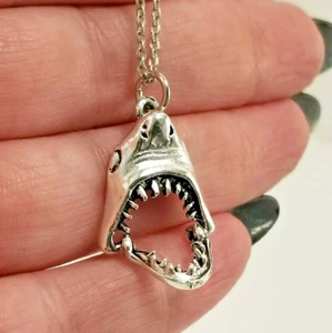 MOVEABLE SHARK TEETH OCEAN NAUTICAL pendant 18" 925 Sterling Silver Necklace - Picture 1 of 9
