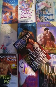 Konvolut 10 verschiedene Liebesromane Taschenbücher Titel auf Fotos - Bild 1 von 15