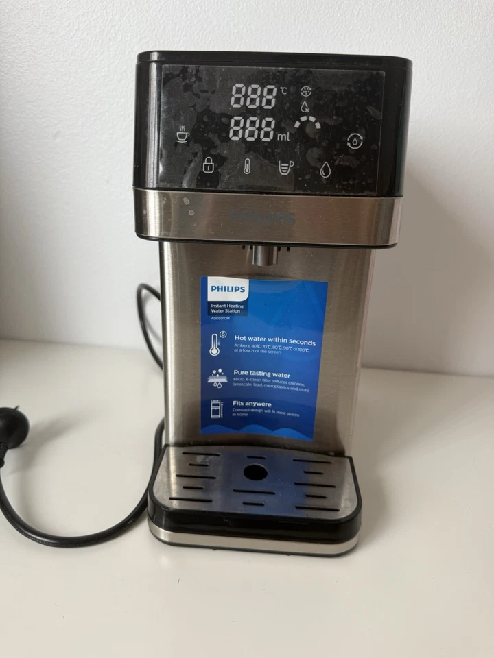 Philips Estación de Filtración de Agua de Calefacción Instantánea USADA y 4 Cartuchos de Filtro NUEVO Foto 1 de 4
