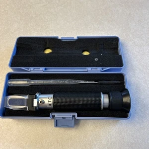 Refractómetro portátil triplett RFT32 sacarosa Brix 0 a 32 % con estuche ATC - Imagen 1 de 6
