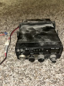 Midland 1001Z 40-channel CB Mobile Radio / External Speaker & PA Jack - Picture 1 of 8