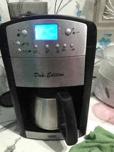 Kaffeemaschine mit Mahlwerk Bohnen / Filterkaffee - Bild 1 von 4