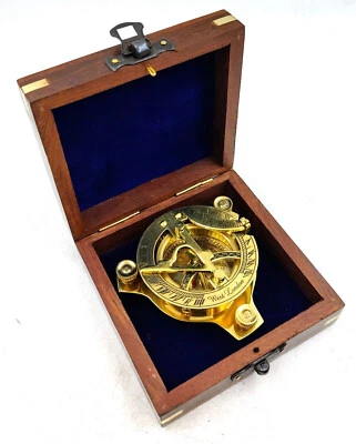 Brújula de reloj de sol de latón macizo con caja de madera decorativa nueva con artículo de trabajo náutico Foto 1 de 4
