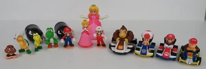 Nintendo SUPER MARIO Mini Figura y Colección Hot Wheels - Lote de 14 Peach Yoshi - Imagen 1 de 24