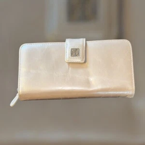 GIANI BERNINI Pearl Leather Wallet w/Matching Checkbook All In One Clutch Purse - Picture 1 of 23