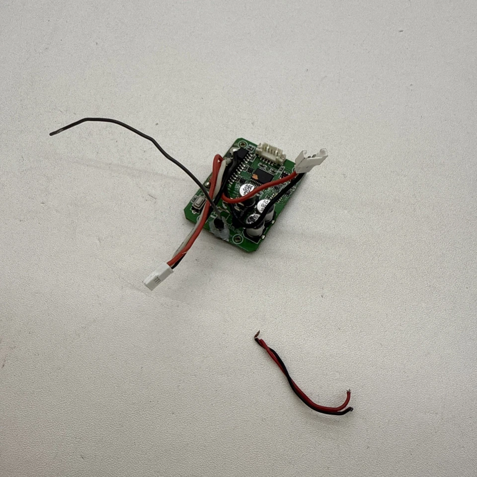 Losi Micro 1/24 Brushless 2 / 1 Esc Receiver Needs Repair LOSB9594 Combo B59 #2 - Image 1 of 4