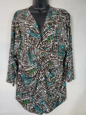 Chaus 束腰上衣女式 2X V 领 3/4 袖扣细节 — 第 1/4 张图片