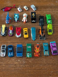 Hot Wheels Matchbox Micro Machine Lot 24 Auto und Fahrzeuge Mix Spielzeug - Bild 1 von 14
