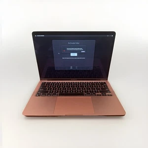 Apple MacBook Air 13.3” (2020) – M1 Chip – 8GB RAM / 256GB SSD – Retina – Gold - Afbeelding 1 van 6
