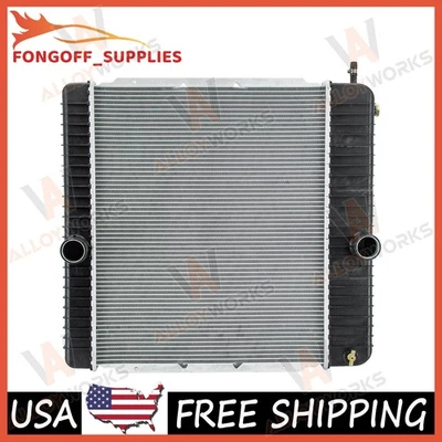 Radiator For Ford F650 F750/1997-09 International Harvester 04-07 4900/4100/4400 - Image 1 of 4