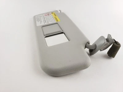 Parasol lado derecho pasajero Volkswagen Golf 1999-2005 con cable OEM  Foto 1 de 4