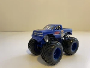 Muscle Machines Animal House Delta Chevrolet Monster Patrol Truck 1:64 2004 - Picture 1 of 8