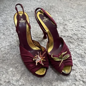 FENDI Purple Orchid Enamel Flower Heels Bergdorf Goodman Sz 8.5-9 (38.5eu) - Picture 1 of 13