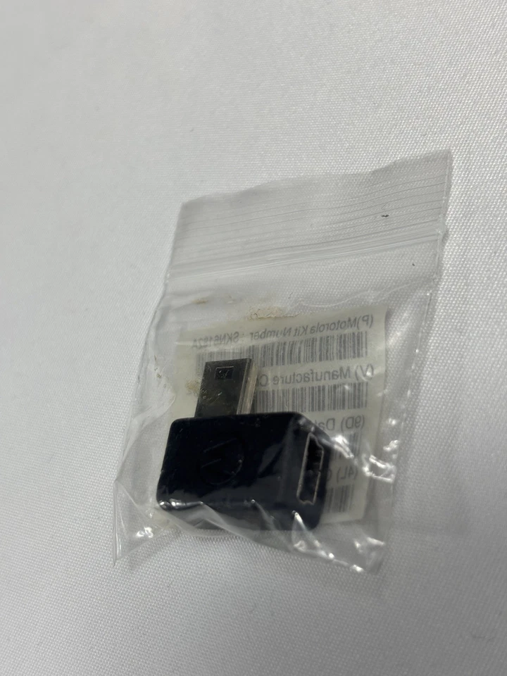 Original Motorola Ángulo Recto Mini USB - Mini Adaptador USB Hembra - Macho SKN6182A Foto 1 de 3