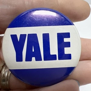 Vintage Yale University Pin back Button - Picture 1 of 4
