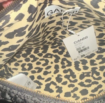 ganni bolsa mediana Foto 1 de 4