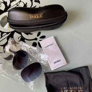 GIGI HADID FOR VOGUE SUNGLASSES ZIPPERED HARD CASE BLACK And Lens - Picture 1 of 5