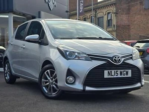 2015 Toyota Yaris 1.33 Dual VVT-i Icon Euro 5 5dr Euro 5 - Picture 1 of 24