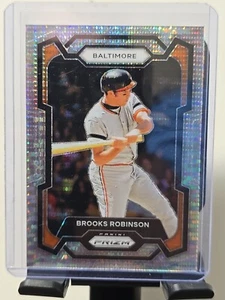 2024 Panini Prizm #292 Brooks Robinson Pulsar Prizm 074/499 Balt Orioles Salón de la fama - Imagen 1 de 6