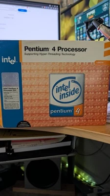 INTEL PENTIUM 4 PROCESSOR 540 3.00GHZ 800 MHZ FSB 1MB CACHE LGA775 NOS Open Box - Image 1 of 4